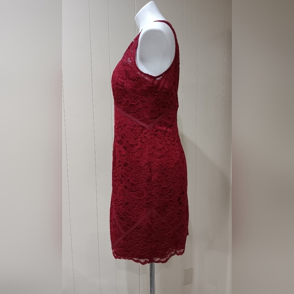 Gorgeous Burgundy Lace Cocktail Dress Sz 12 - Picture 4 of 12